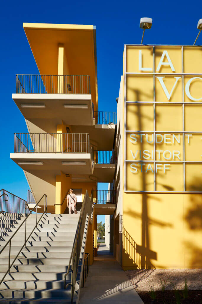 LAVC Parking Structure - BuildLACCD
